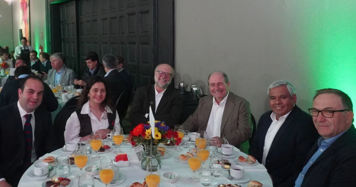 Ejecutivos de la Alianza AgroSalmón
